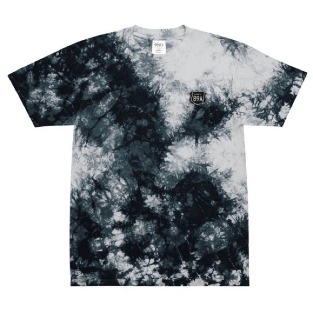 Shaka wear HWY 89A
Oversized Tie-Dye T-Shirt blues size L NWT in packaging